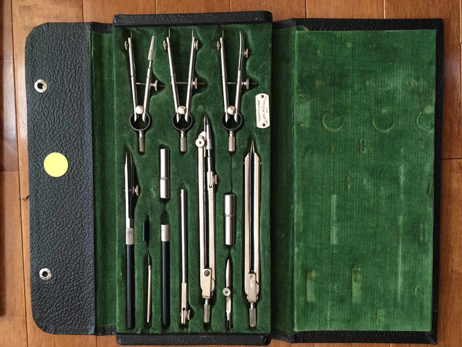 Compass Set P2039